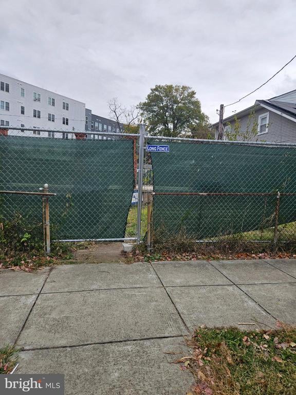 3010 Douglas St NE, Washington, DC 20018