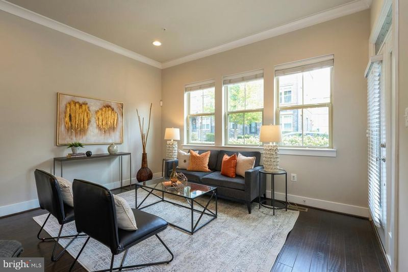 1330 S Quinn St, Arlington, VA 22204