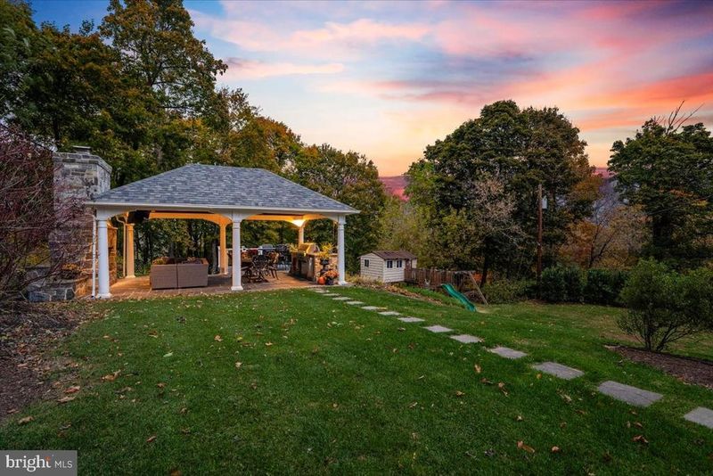 5821 Rowland Hill Rd, Cascade, MD 21719