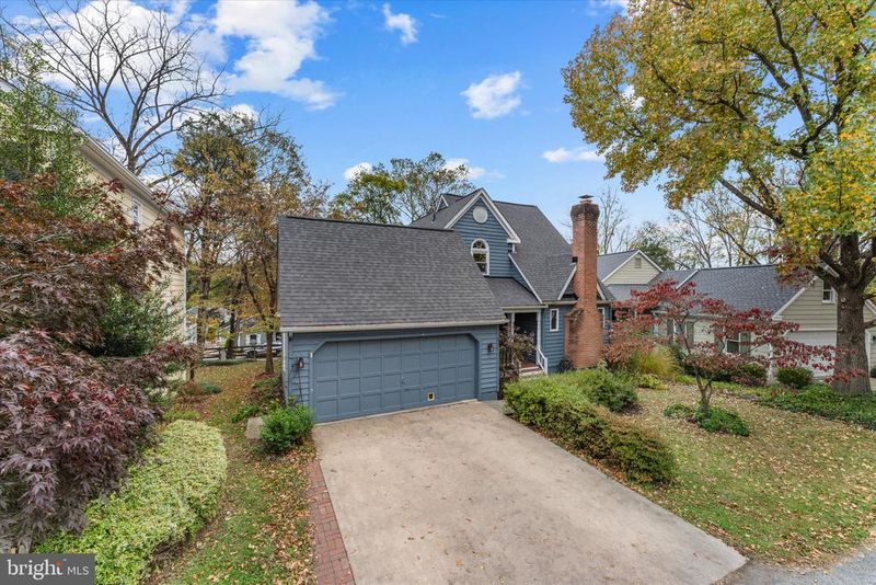 316 Loudoun St SW, Leesburg, VA 20175