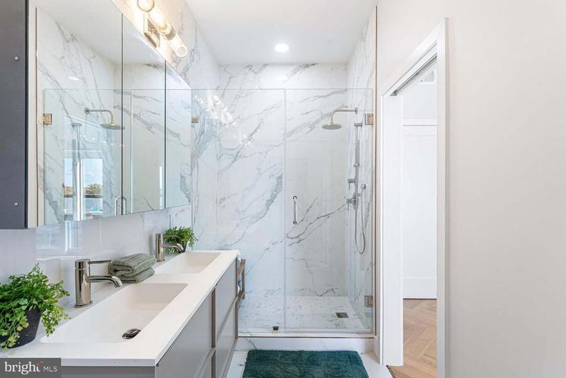 1516 East Capitol St NE, Washington, DC 20003