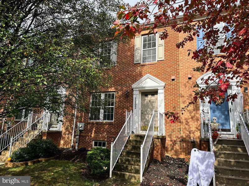 1802 Wheyfield Dr, Frederick, MD 21701