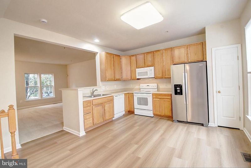 1802 Wheyfield Dr, Frederick, MD 21701