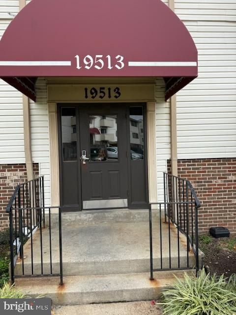 19513 Gunners Branch Rd #514, Germantown, MD 20876