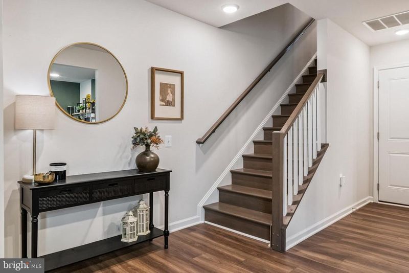 15055 Jaxton Sq, Haymarket, VA 20169