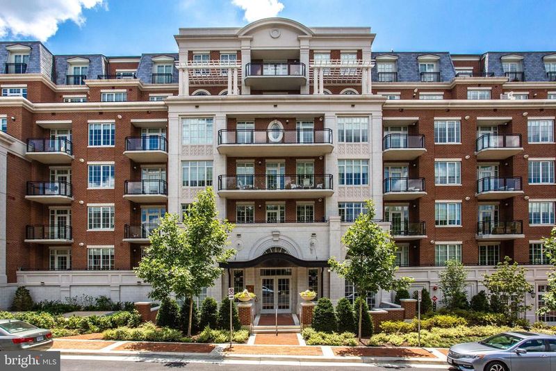 6900 Fleetwood Rd #322, Mclean, VA 22101