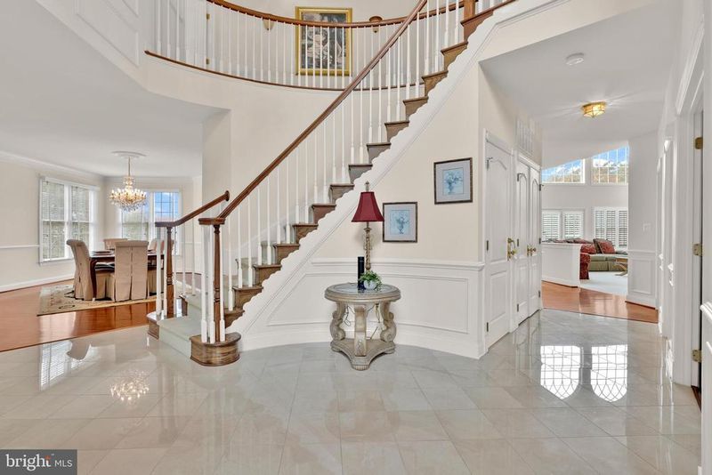 19685 Stanford Hall Pl, Ashburn, VA 20147