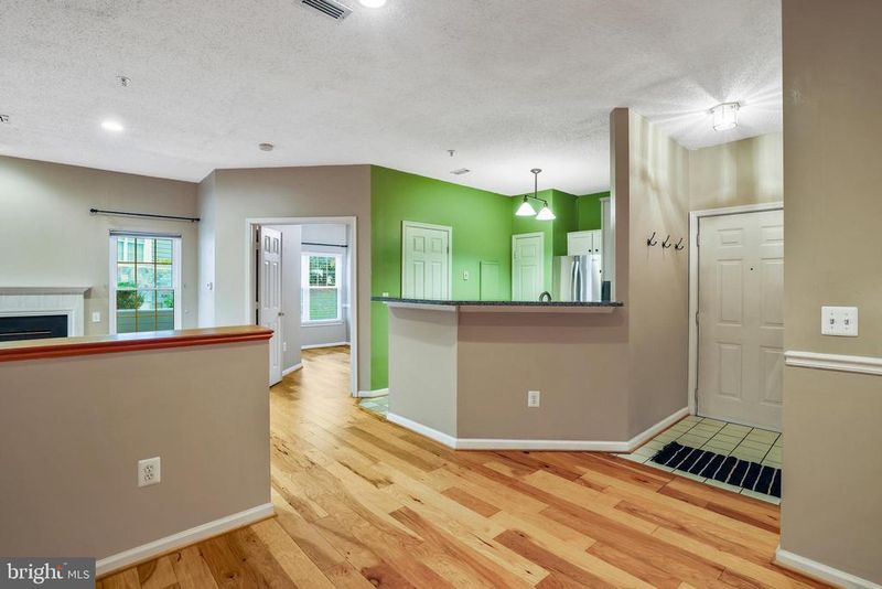 1708 Lake Shore Crest Dr #13, Reston, VA 20190