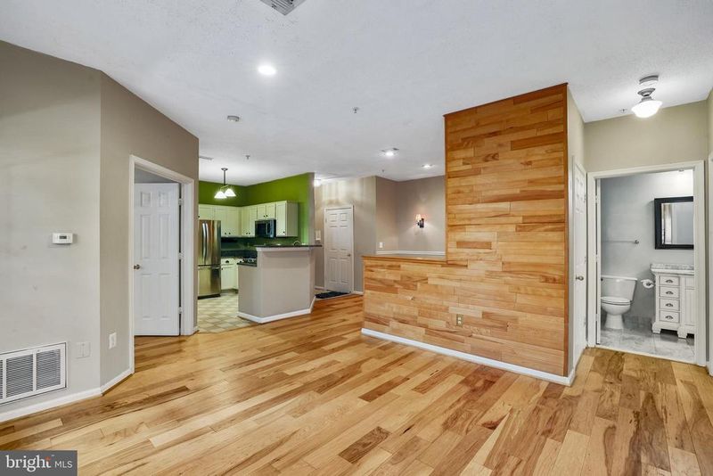 1708 Lake Shore Crest Dr #13, Reston, VA 20190