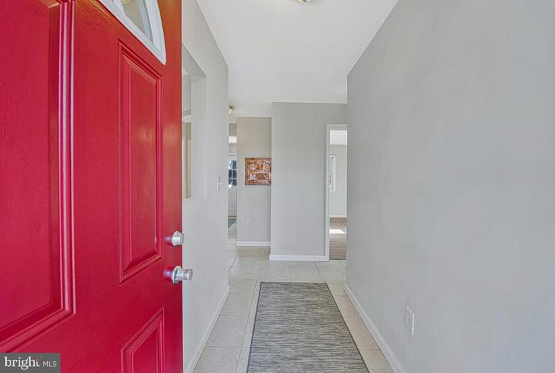 7712 Frederick Rd, Hyattsville, MD 20784