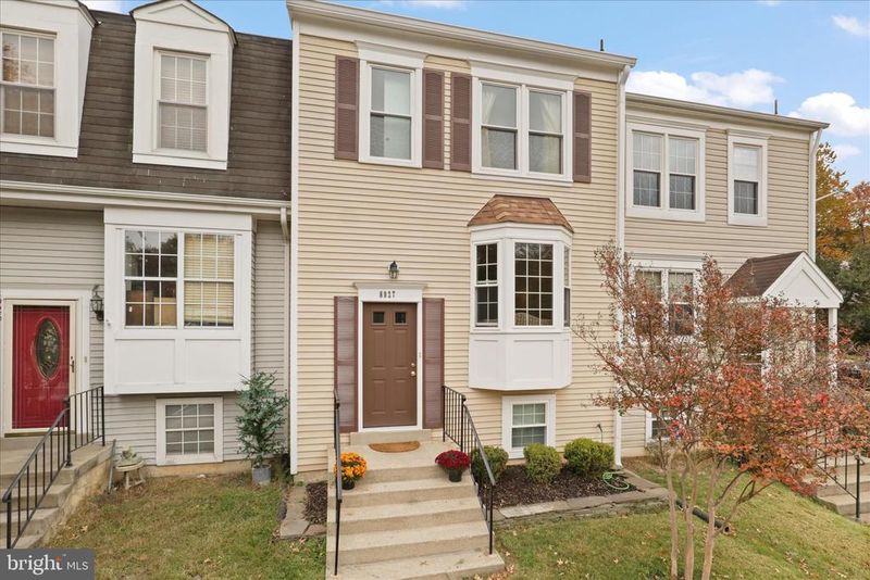 8927 Waites Way, Lorton, VA 22079