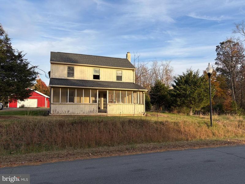 20854 The Woods Rd, Leesburg, VA 20175