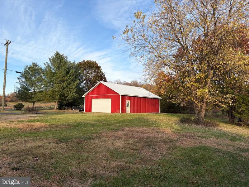 20854 The Woods Rd, Leesburg, VA 20175