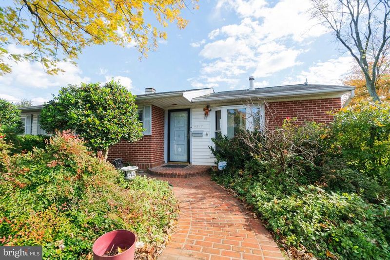 4817 Upland Dr, Alexandria, VA 22310