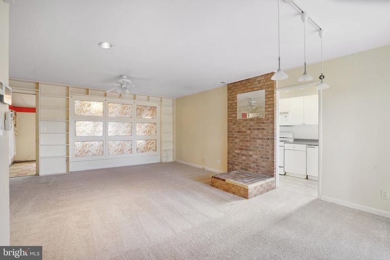 4817 Upland Dr, Alexandria, VA 22310