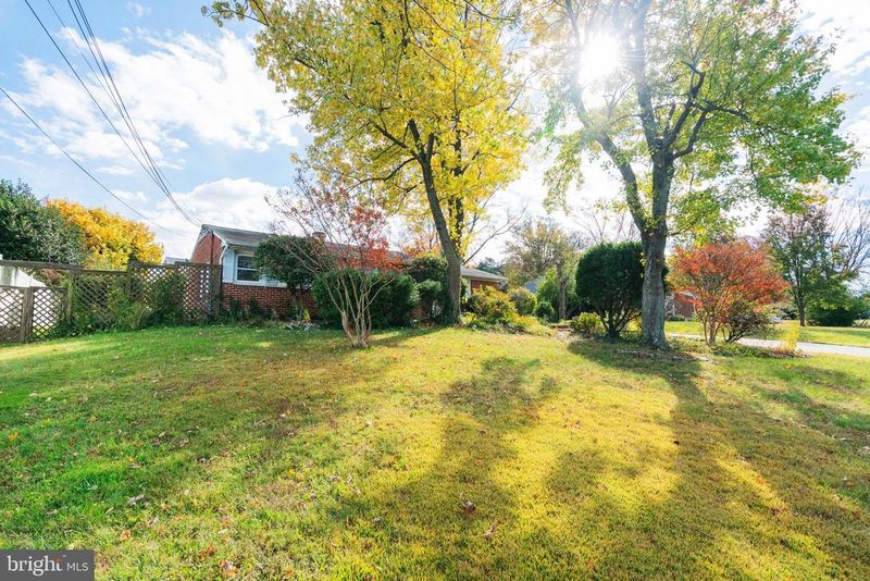 4817 Upland Dr, Alexandria, VA 22310