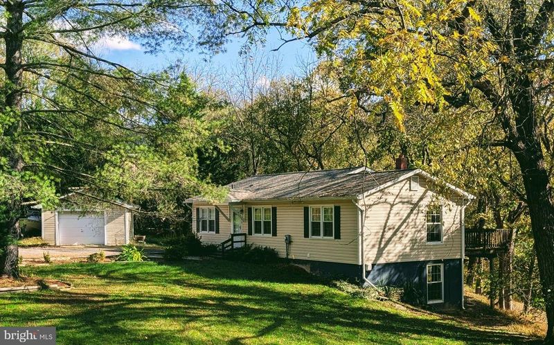 7403 Bear Branch Rd, Adamstown, MD 21710