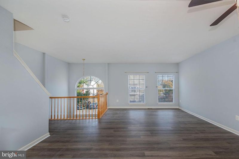 14171 Hunters Run Way, Gainesville, VA 20155