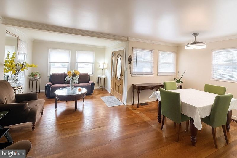 6430 Maplewood Dr, Falls Church, VA 22041