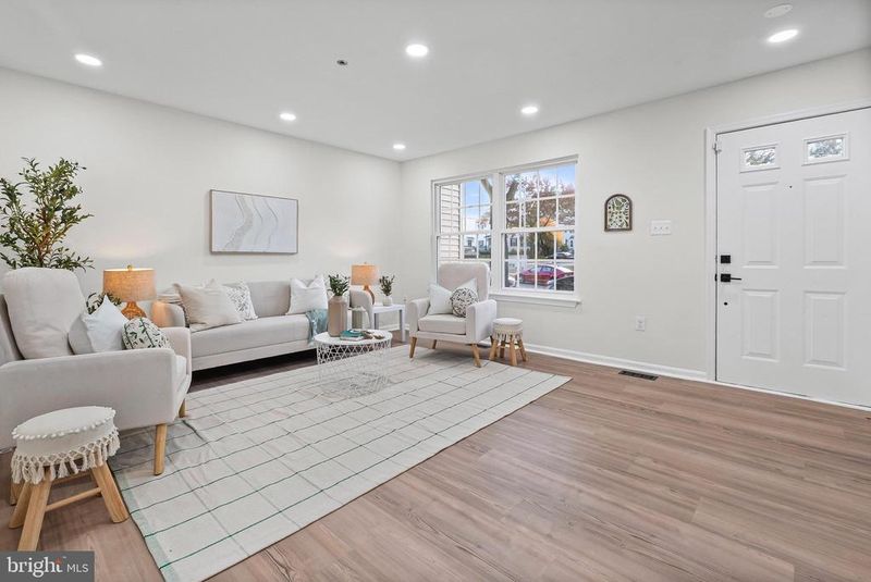 4035 Silver Park Ter, Suitland, MD 20746