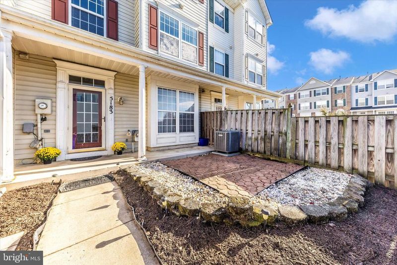 5183 Duke Ct, Frederick, MD 21703
