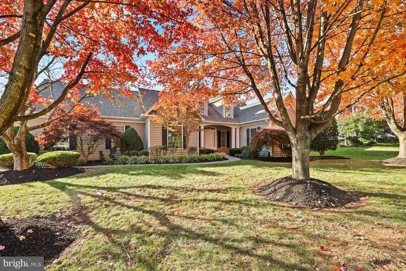 609 S Maple Ave, Purcellville, VA 20132
