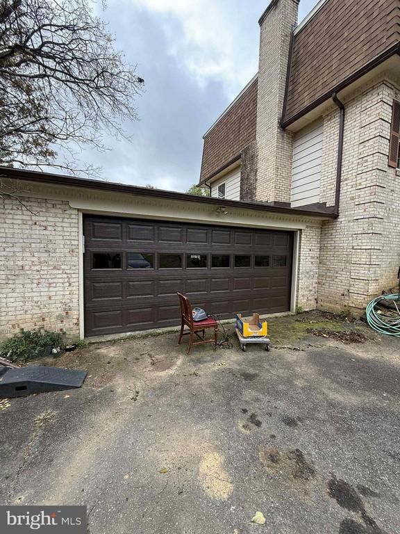 10209 Oxfordshire Rd, Great Falls, VA 22066