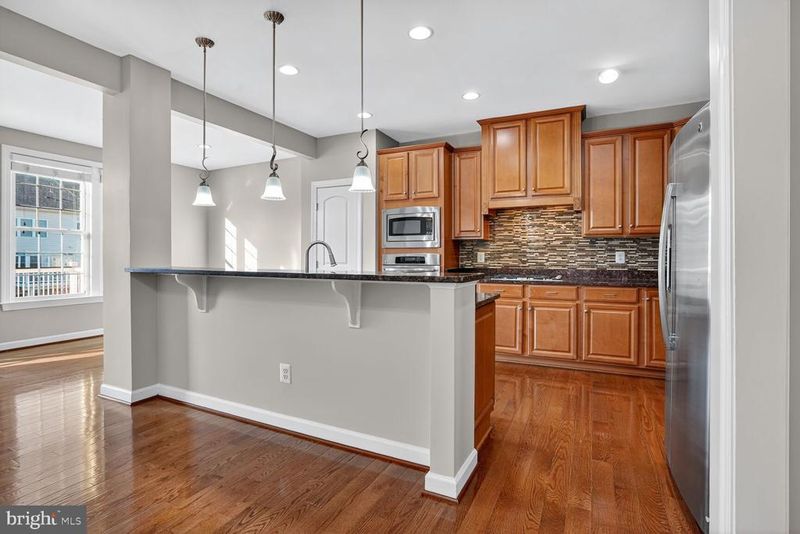 21285 Park Grove Ter, Ashburn, VA 20147