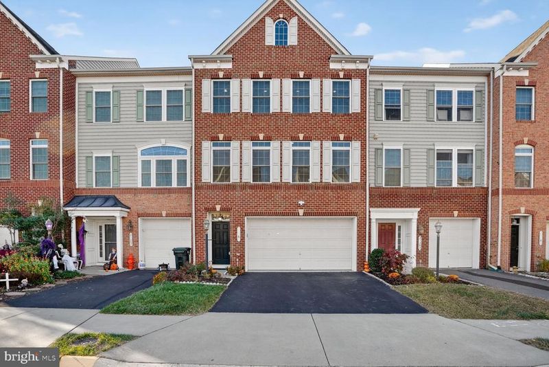 21285 Park Grove Ter, Ashburn, VA 20147