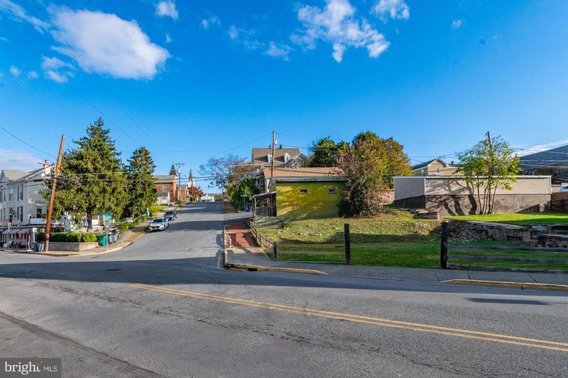 101 E Potomac St, Brunswick, MD 21716