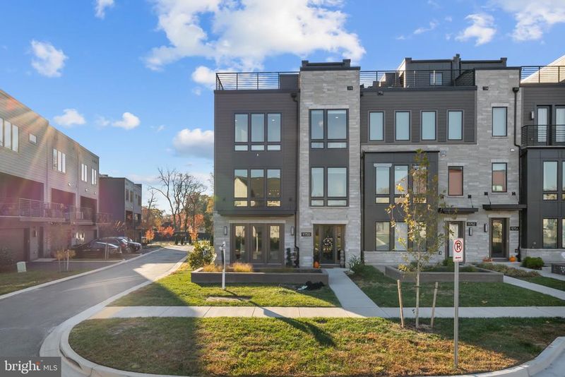 9750 Windflower Way, Bethesda, MD 20817