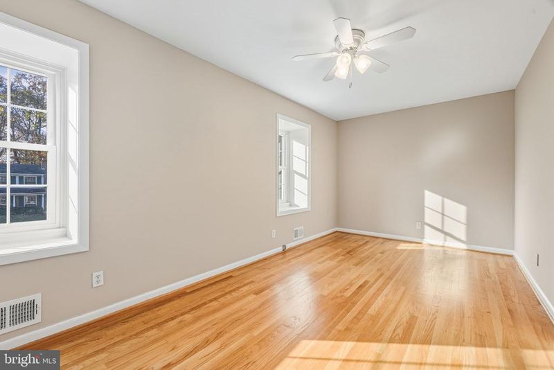 8643 Curtis Ave, Alexandria, VA 22309