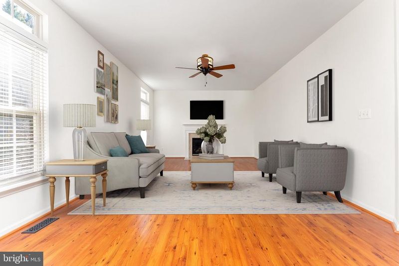 7220 Forkland Way, Gainesville, VA 20155