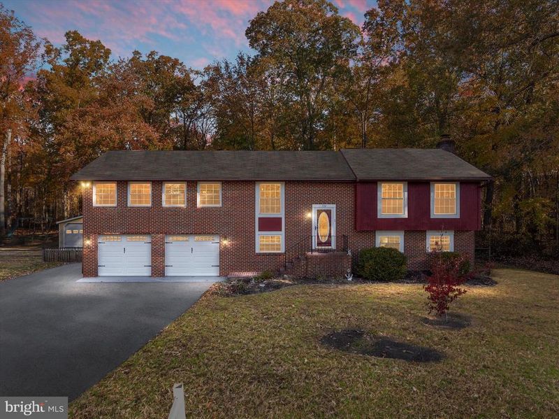 732 Masons Beach Rd, Deale, MD 20751