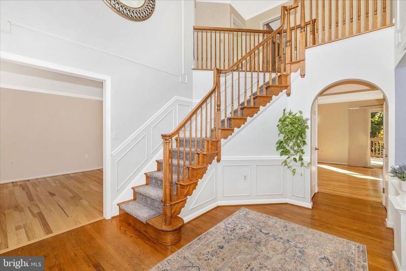 8217 Glen Heather Dr, Frederick, MD 21702