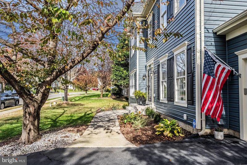 648 Elliot Dr, Purcellville, VA 20132