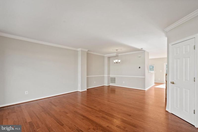 14607 Illuminati Way, Centreville, VA 20120