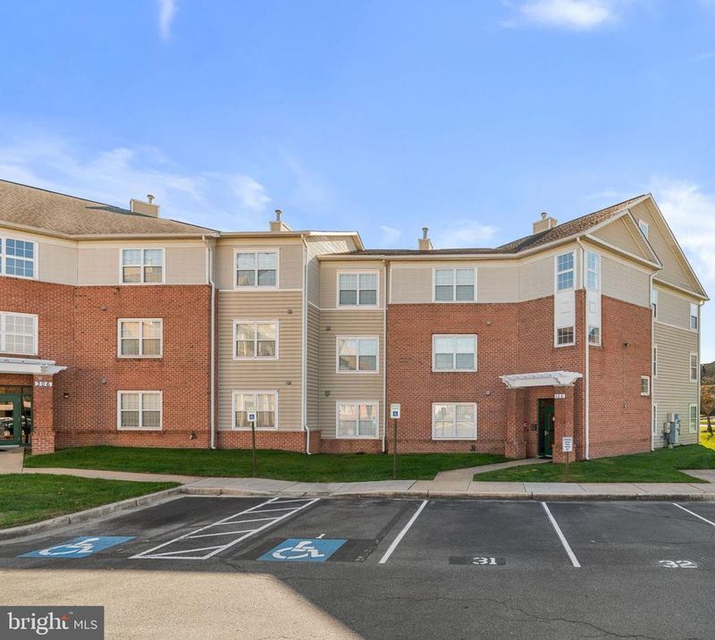 308 Gatehouse Ln #308D, Odenton, MD 21113