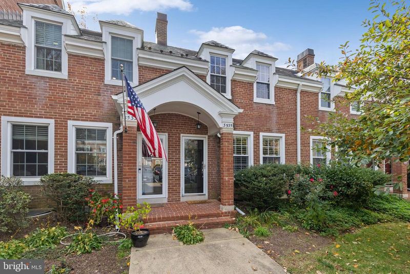 3535 S Wakefield St, Arlington, VA 22206