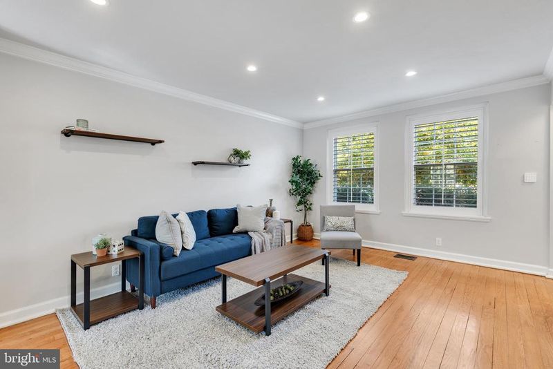 3535 S Wakefield St, Arlington, VA 22206
