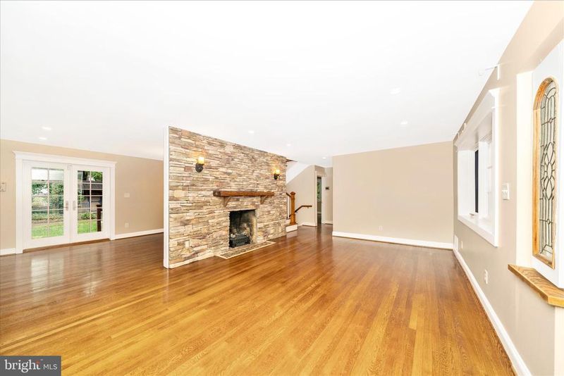 1925 Pagebrook Rd, Silver Spring, MD 20903