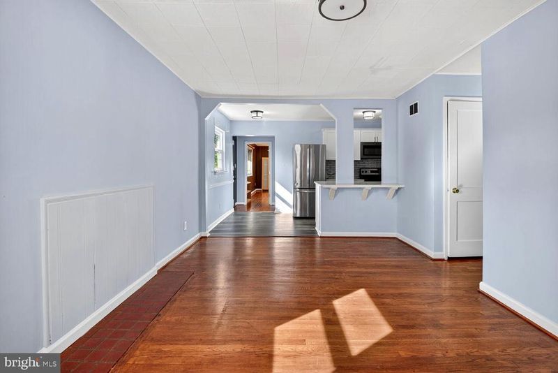 8204 17th Ave, Hyattsville, MD 20783