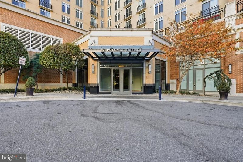 155 Potomac PASSAGE #PH05, Oxon Hill, MD 20745