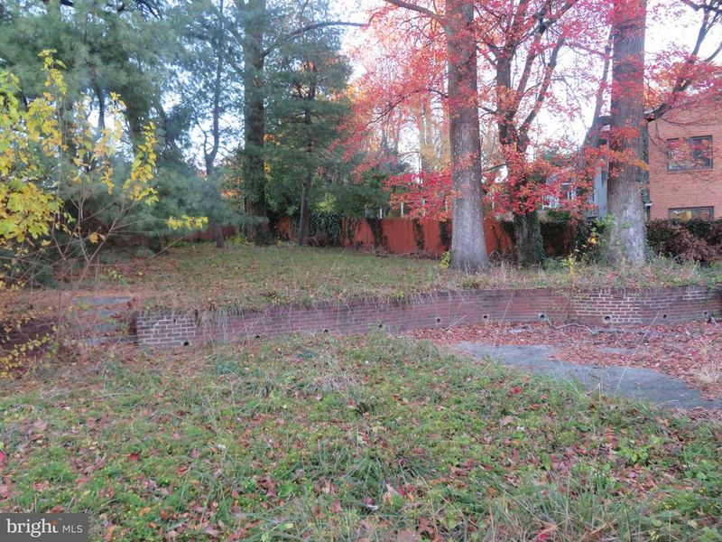 1601 North Portal Dr NW, Washington, DC 20012