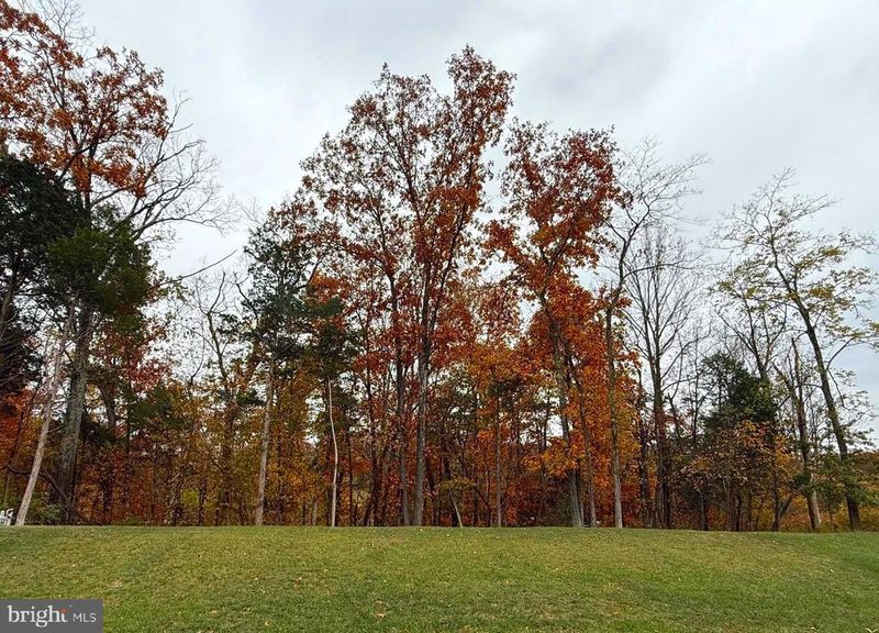 15117 Haymarket Landing Dr, Haymarket, VA 20169
