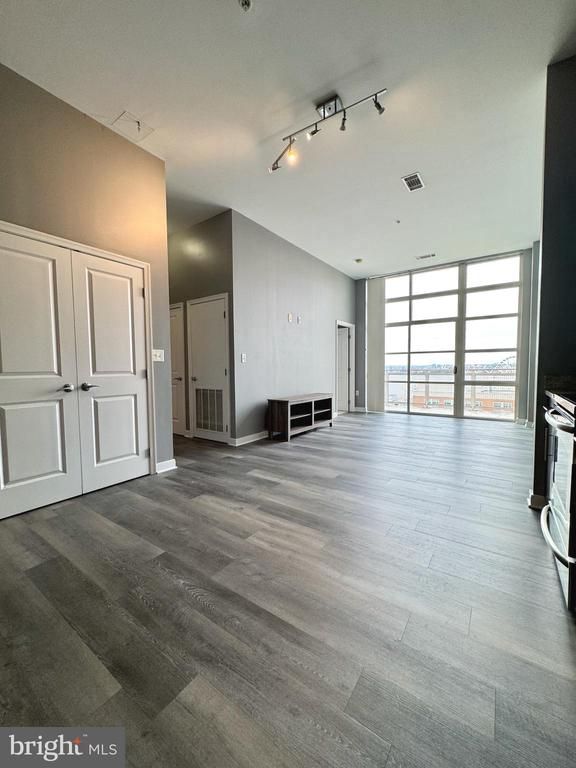 157 Fleet St #PH14, Oxon Hill, MD 20745