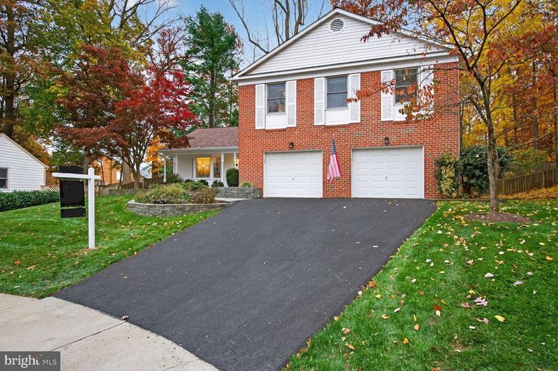9715 Church Way, Burke, VA 22015