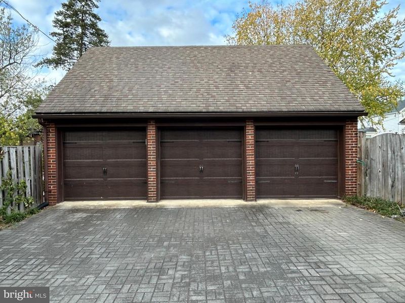 406 Carroll Pw, Frederick, MD 21701
