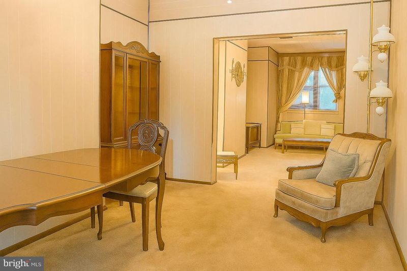 648 E St NE, Washington, DC 20002