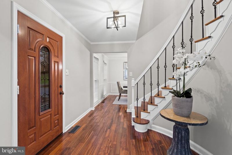 11317 Edenderry Dr, Fairfax, VA 22030